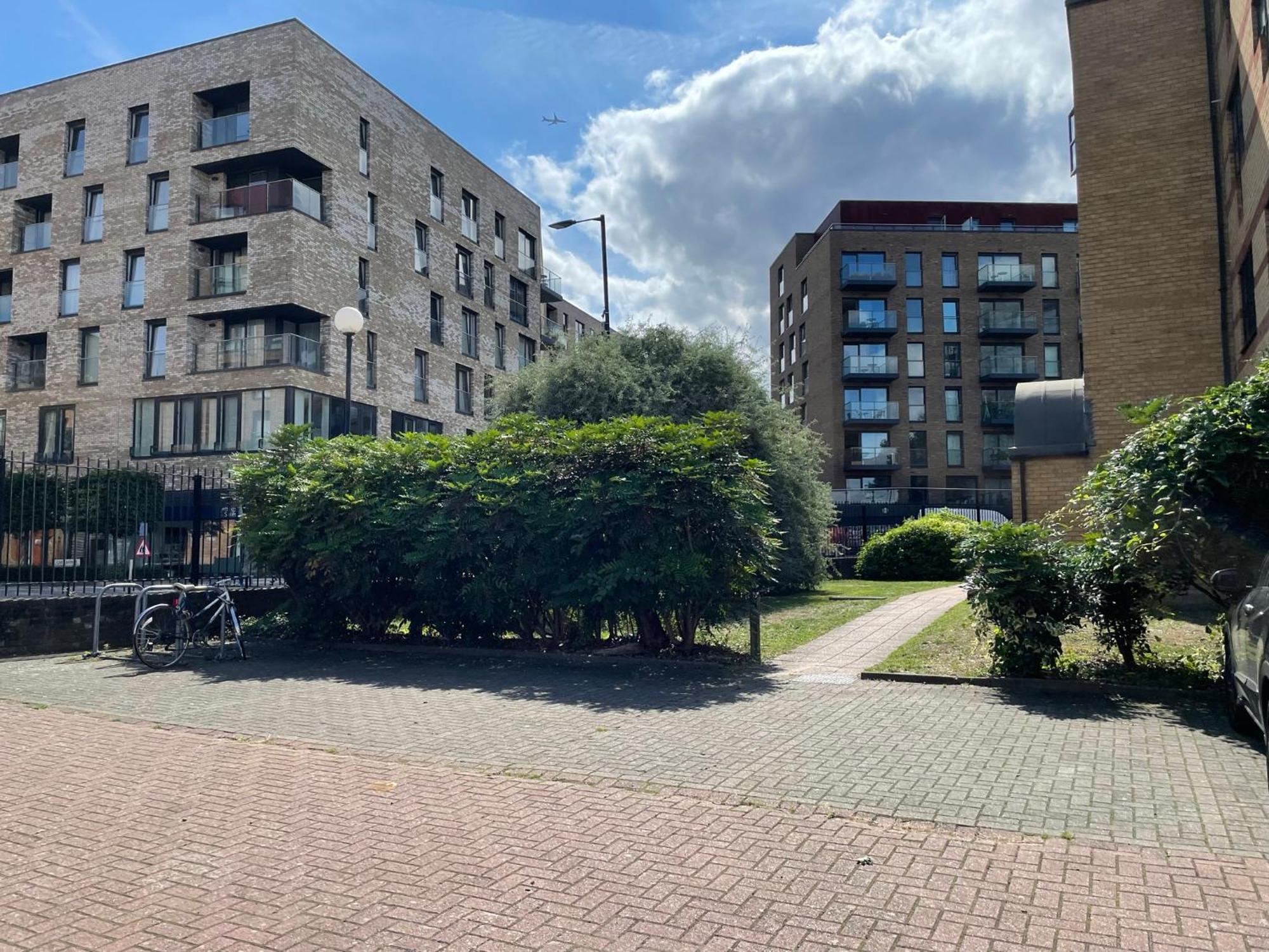 Surrey Docks Se16 Near Canada Water N Easy Access Canary Wharf Appartamento *